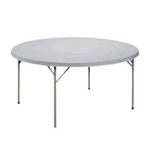 Table ronde avec nappe blanche (pour 10-12 places)